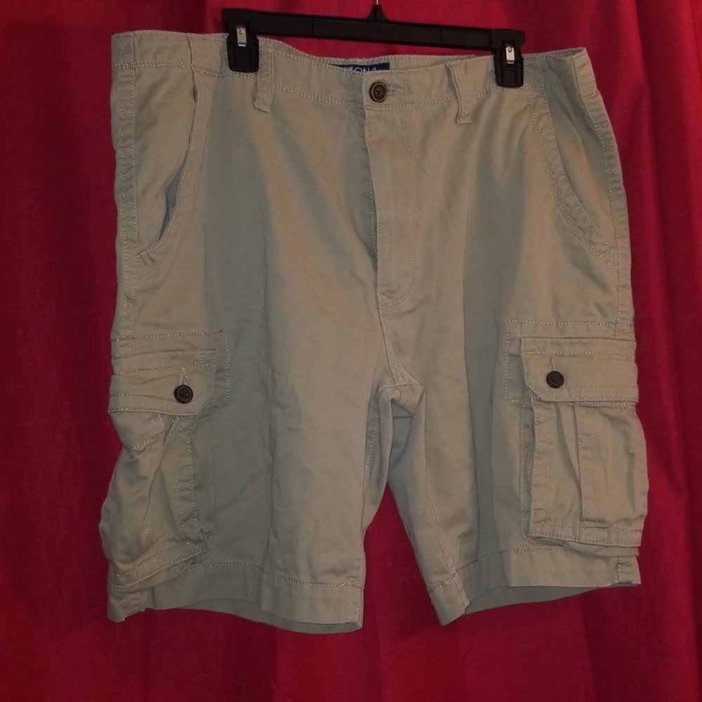 Arizona Jean Co. Classic Fit Khaki Cargo Shorts